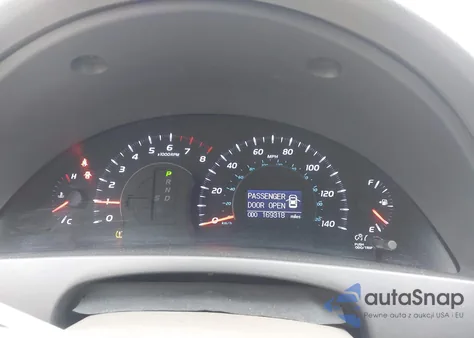 2011 Toyota Camry Xle z USA, uszkodzony, nr VIN 4T1BF3EK4BU658544